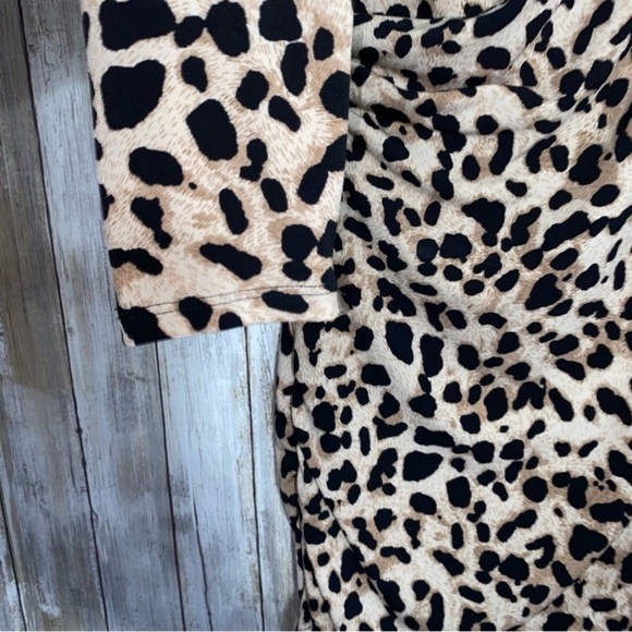 Vince Camuto Cheetah Cinched Waist Blouse - Picture 4 of 5